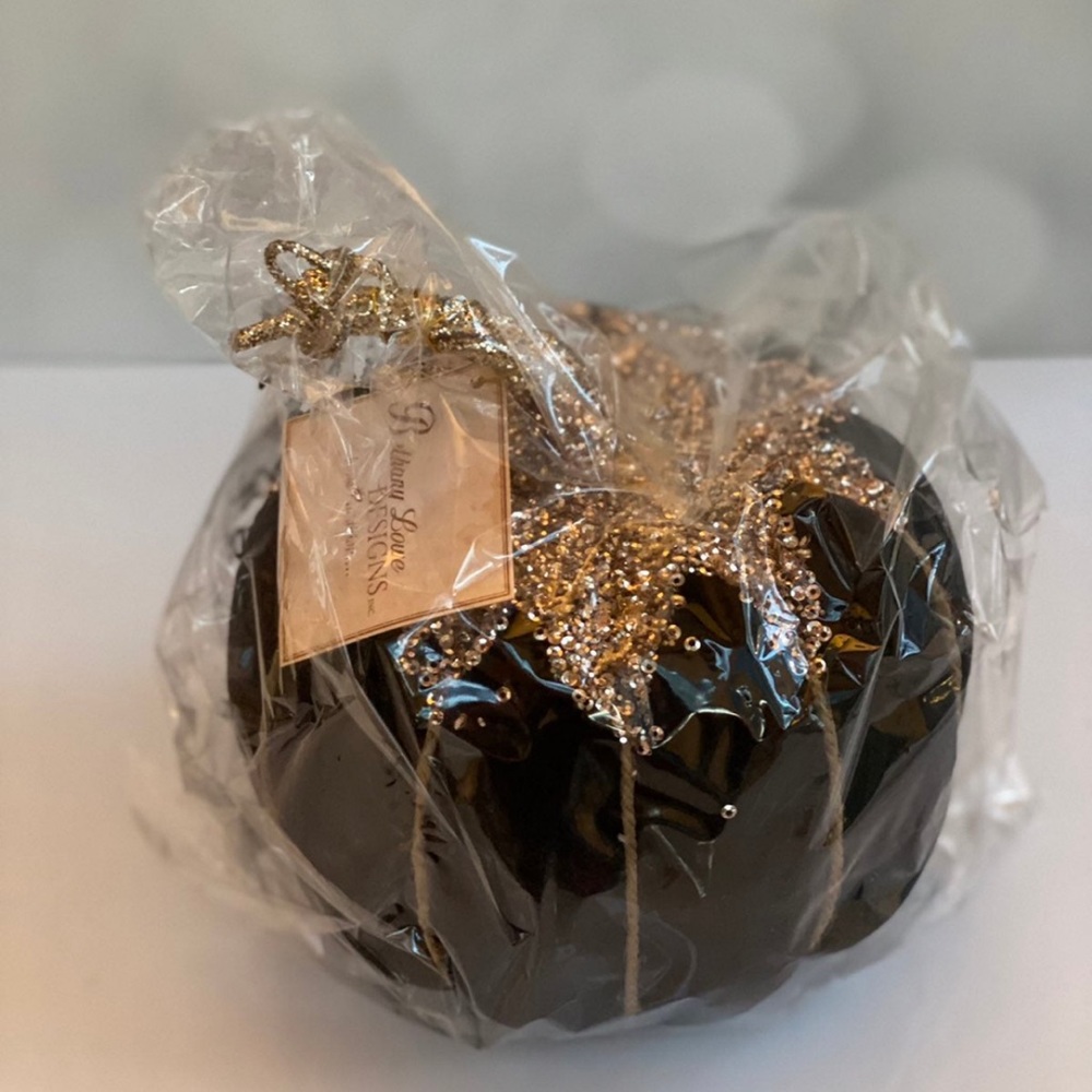 COPY - Brand new black velvet pumpkin by Bethany Lowe Designs